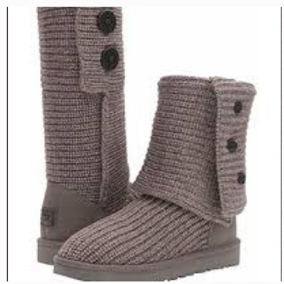 UGG Classic Carly II Knit Boot - Picture 9 of 12